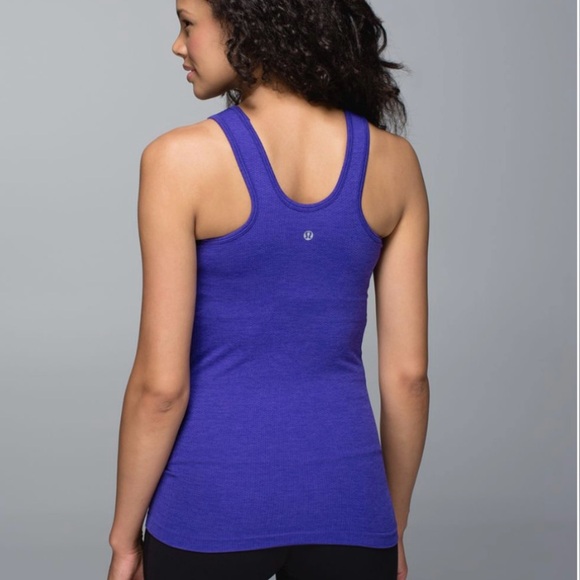 Lululemon Athletica Seamlessly Covered Tank in Heathered Bruised Berry - Picture 2 of 6
